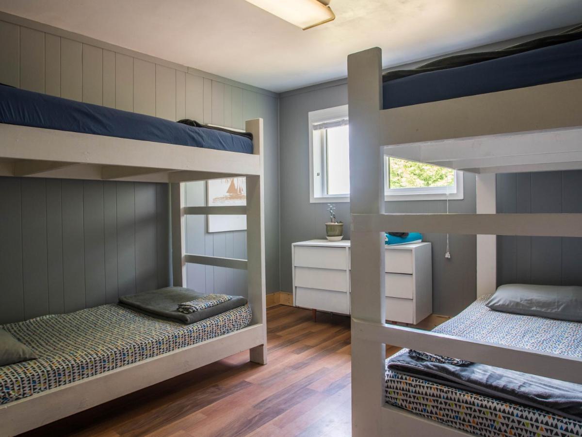 Surfs Inn Rainforest Cottages Ucluelet Bagian luar foto